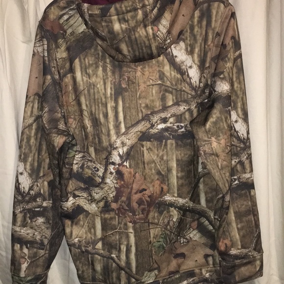 Under Armour size small camouflage hoodie - Picture 5 of 6